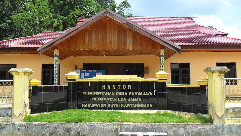 Berubah Menjadi Pohon